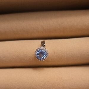 Elegant Blue Gemstone Pendant
